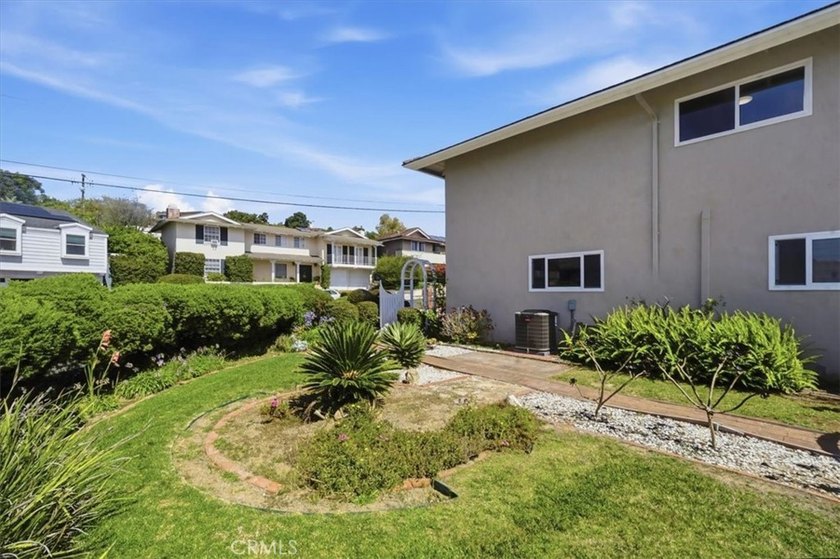 **Split-level advantages at 28019 Braidwood Dr, Rancho Palos - photo 32