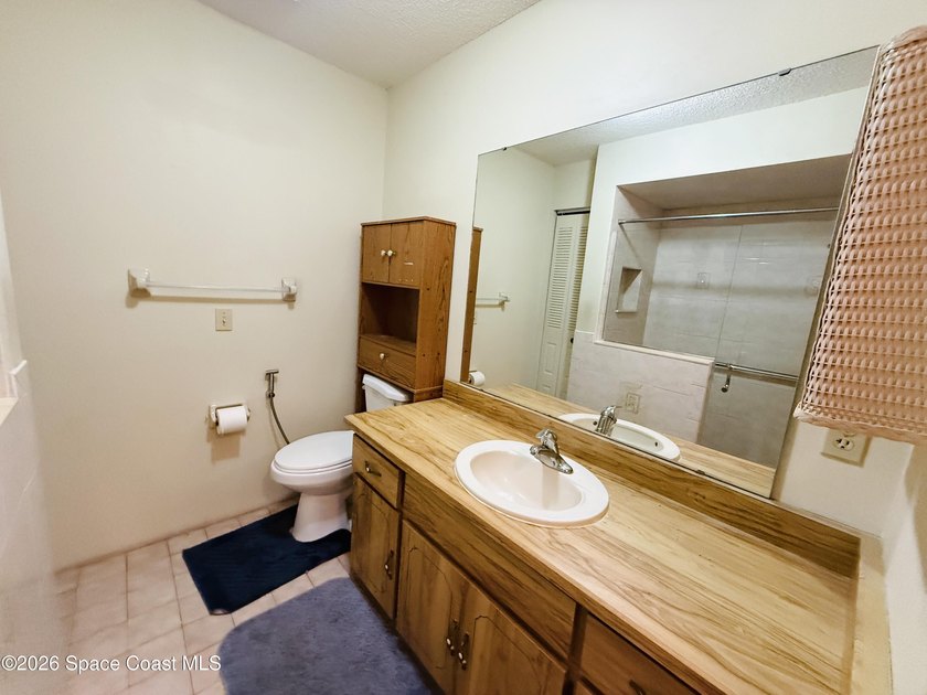 Discover the perfect blend of space and potential in this 3-bed - photo 13