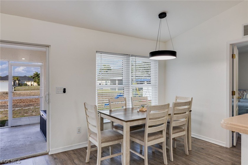 Beautifully updated 3-bedroom plus den, 2-bath home in SW Cape - photo 5