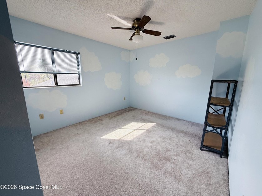 Discover the perfect blend of space and potential in this 3-bed - photo 20