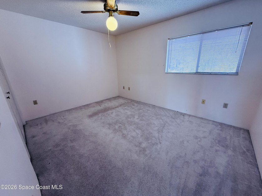 Discover the perfect blend of space and potential in this 3-bed - photo 22