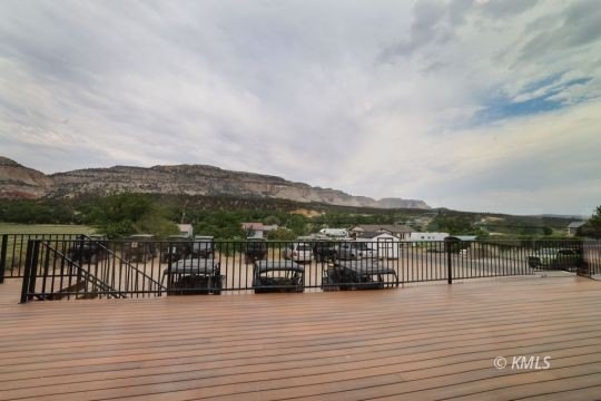 Brand new modern commercial remodel. Everything is new! Massive - photo 9