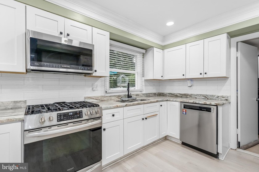 Welcome to 3309 Moreland Place, a beautifully updated two-story - photo 14