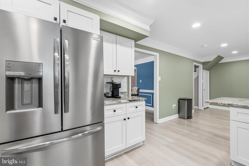 Welcome to 3309 Moreland Place, a beautifully updated two-story - photo 16