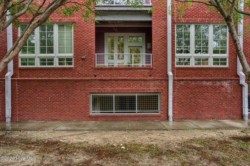 Located in the highly sought-after Brooklyn Arts District, this - photo 22