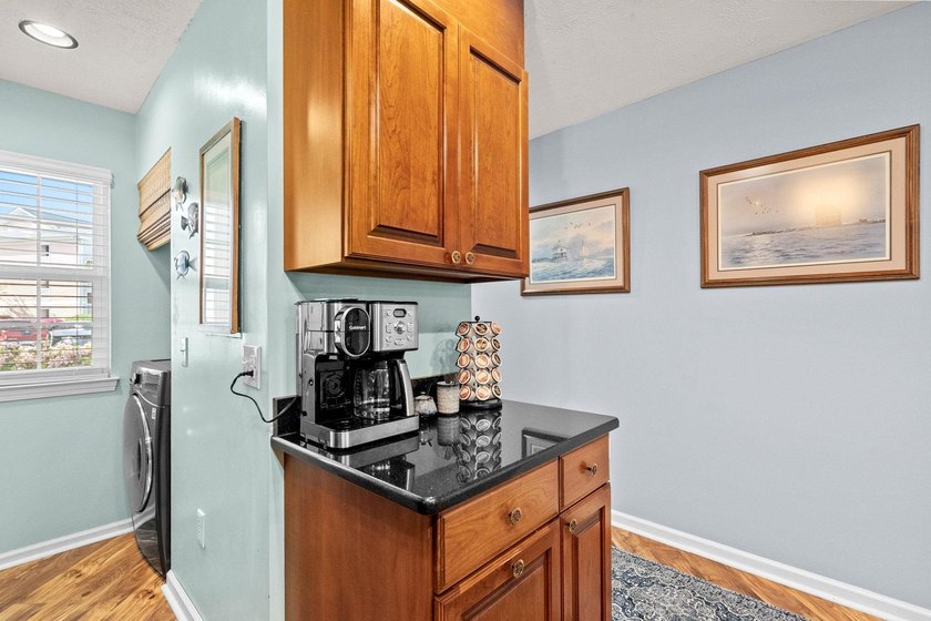 BACK ON THE MARKET at no fault of the sellers! Welcome to this - photo 10