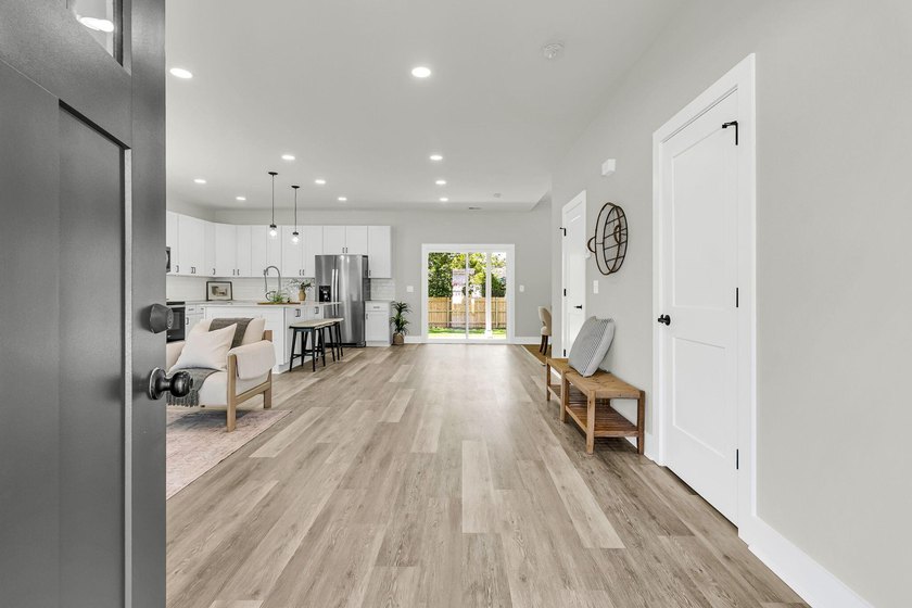 Calling all Investors! This is an HOA-free, STR-capable home - photo 6
