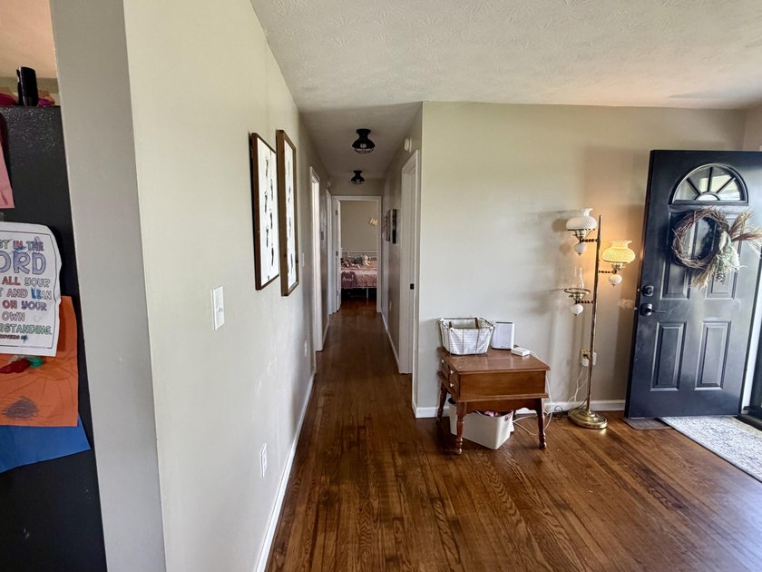 Priced to sell &amp; Seller offering 5K towards closing cost!!! - photo 20