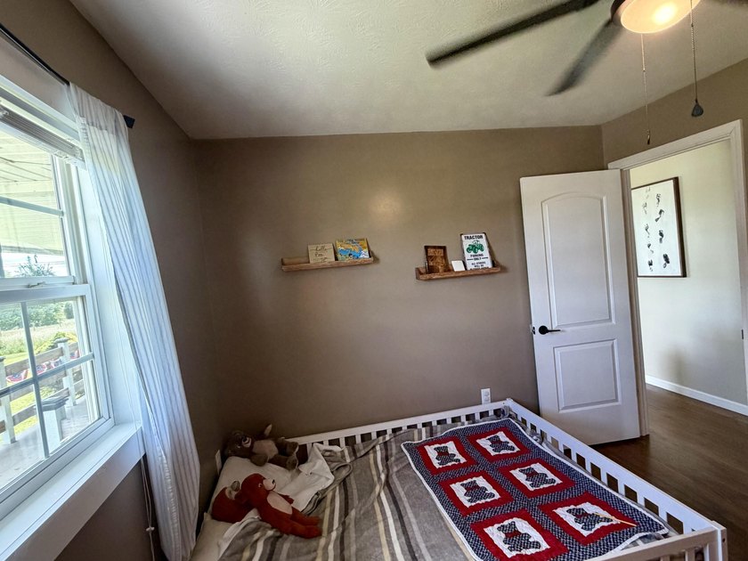 Priced to sell &amp; Seller offering 5K towards closing cost!!! - photo 23