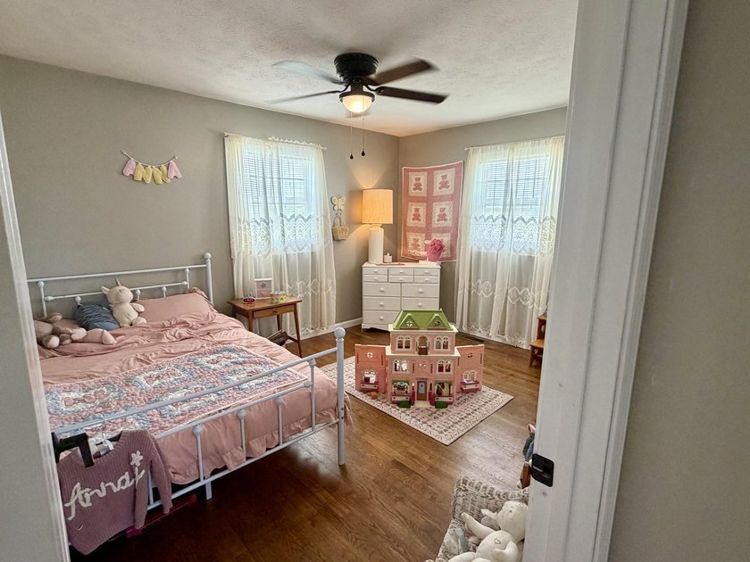 Priced to sell &amp; Seller offering 5K towards closing cost!!! - photo 25