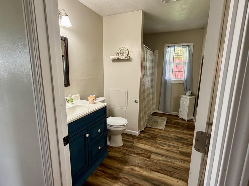 Priced to sell &amp; Seller offering 5K towards closing cost!!! - photo 31