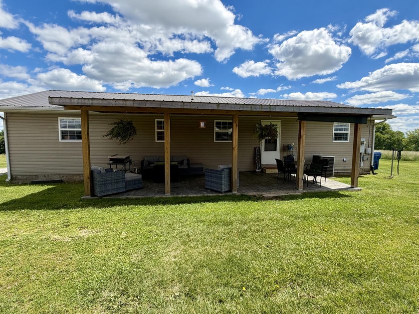 Priced to sell &amp; Seller offering 5K towards closing cost!!! - photo 35