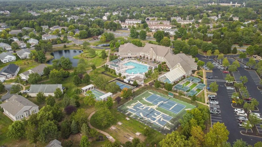 Beautiful Ivy Model in Four Seasons at Smithville - Move-In - photo 4