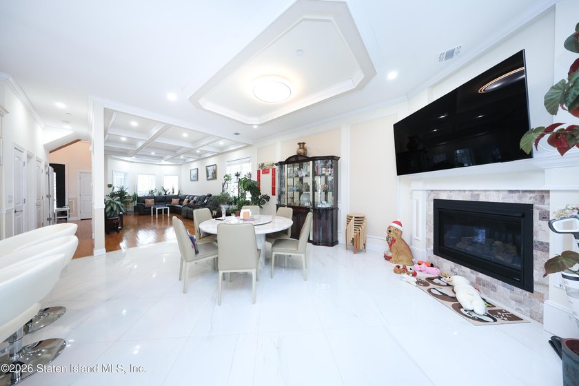 Spacious two-family Side Hall Colonial located on a quiet - photo 11
