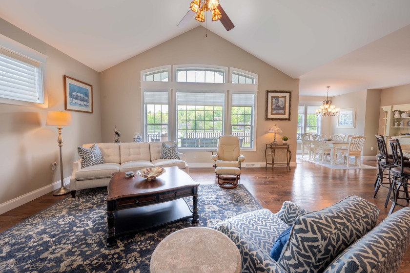 Newer Lakefront Home in Prime Location SOLD - photo 11