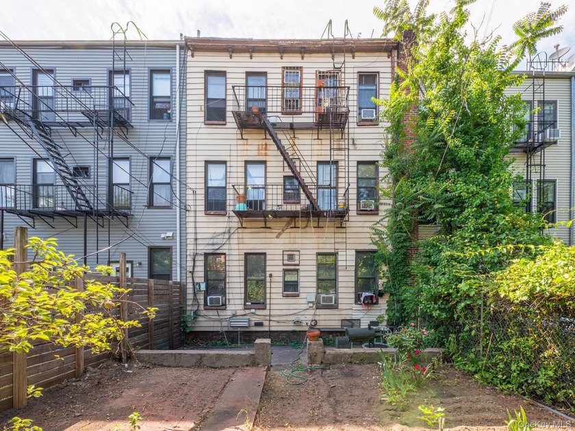 236 Suydam Street presents an opportunity to acquire a 6-unit - photo 6