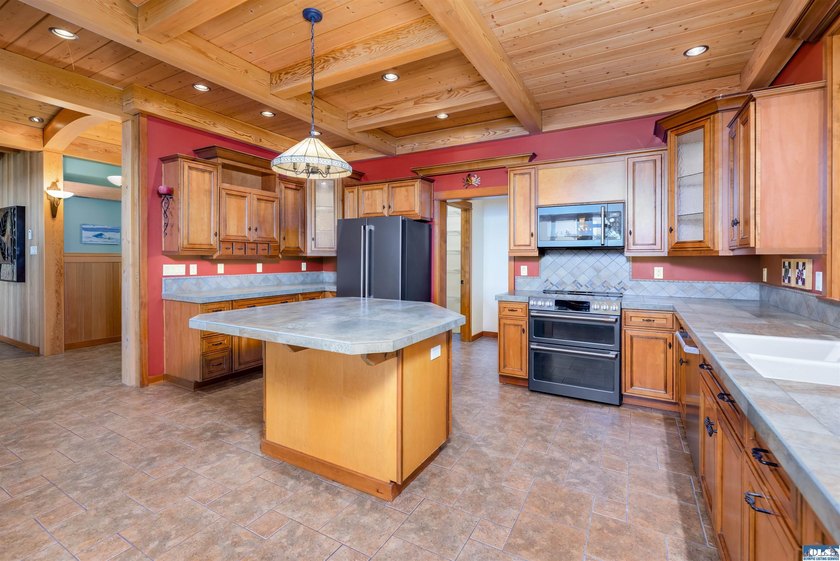 Once you've experienced this stunning, private Sequim Bay - photo 22