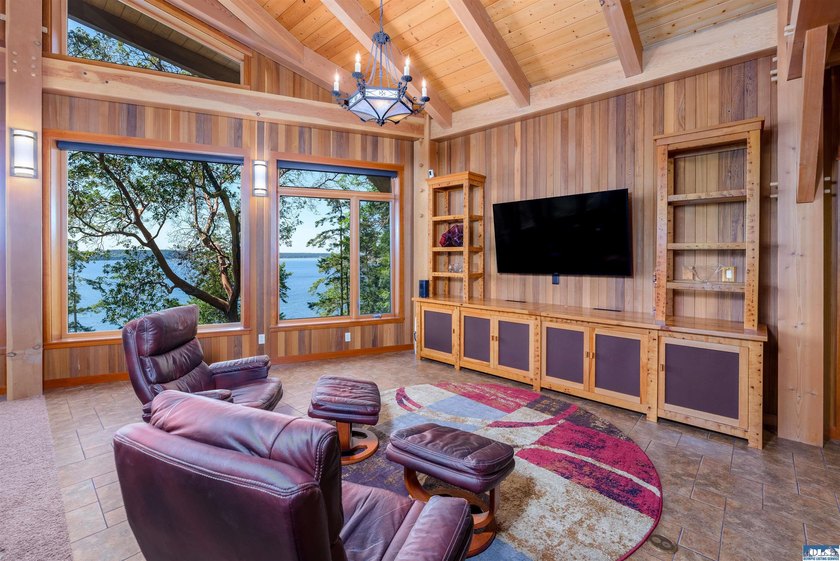 Once you've experienced this stunning, private Sequim Bay - photo 24