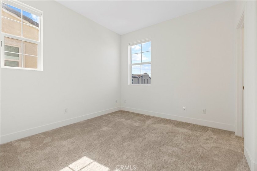 Corner Lot with Front-Row Views! Perfectly situated on a premium - photo 28