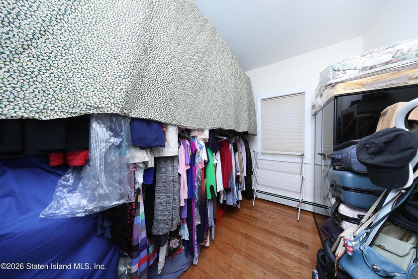 Spacious two-family Side Hall Colonial located on a quiet - photo 30