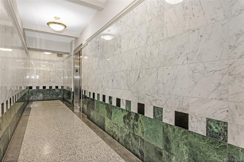 Welcome to Linden Hill #2 - Spacious and Renovated 2 BEDROOM - photo 2