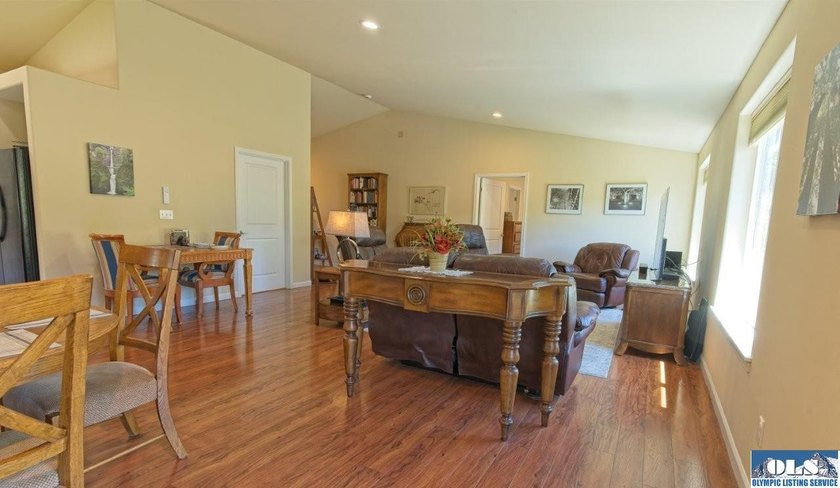 Quality built one level mountain view home in desirable Sequim - photo 11