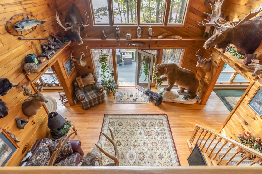 Welcome to your dream lakefront retreat! Serene lakeside living - photo 32