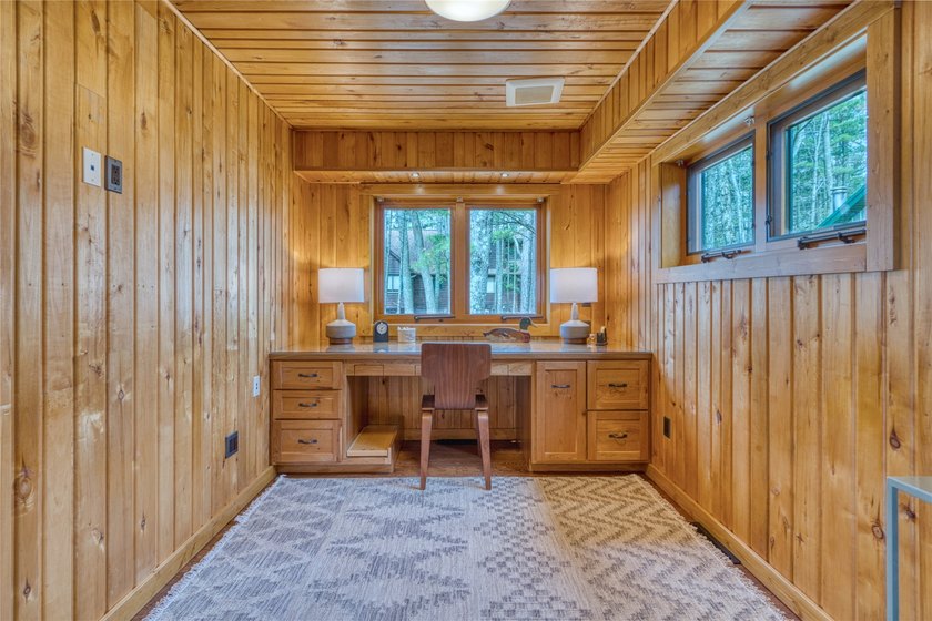 The Stone House on Lac Courte Oreilles offers timeless - photo 35