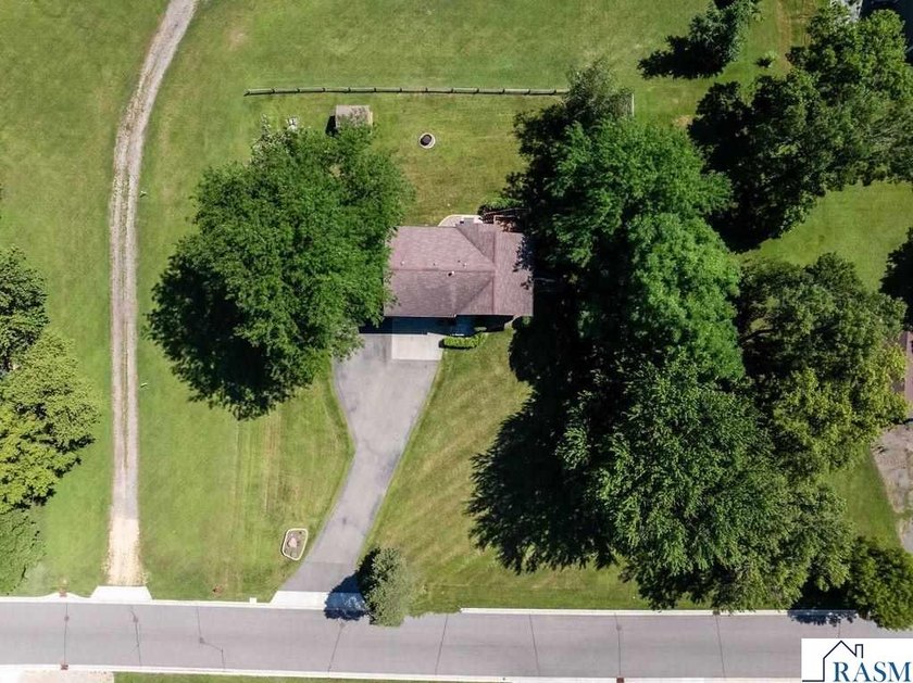 Spacious Split-Level Home on Over Half an Acre in Elysian! - photo 39
