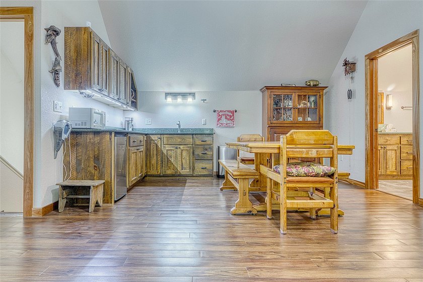 The Stone House on Lac Courte Oreilles offers timeless - photo 46