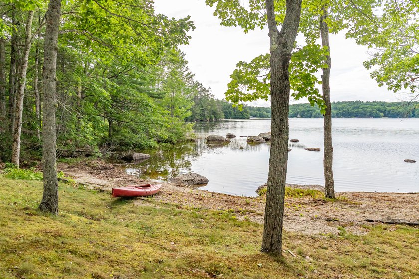 Welcome to your dream lakefront retreat! Serene lakeside living - photo 47