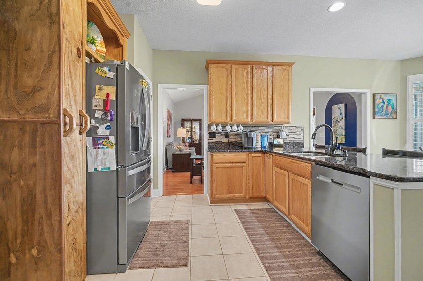 OPEN HOUSE SUNDAY JULY 19TH 12:00PM - 2:00PM. Resort-Style - photo 13