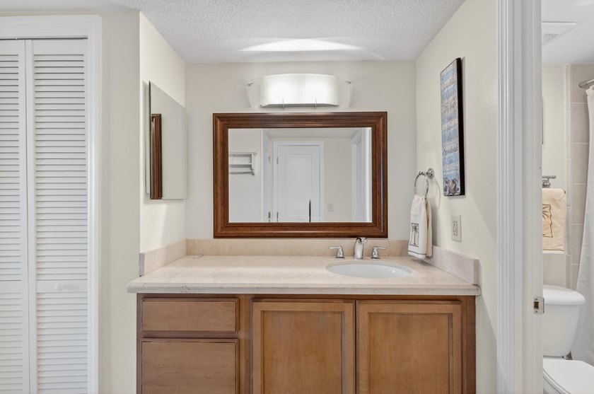 Gorgeous DIRECT OCEAN VIEW from your 1 bedroom/1.5 bath - photo 15