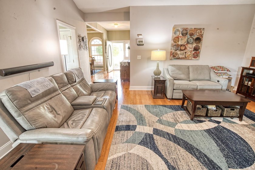 OPEN HOUSE SUNDAY JULY 19TH 12:00PM - 2:00PM. Resort-Style - photo 19