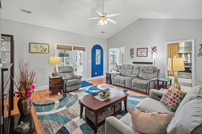 OPEN HOUSE SUNDAY JULY 19TH 12:00PM - 2:00PM. Resort-Style - photo 20