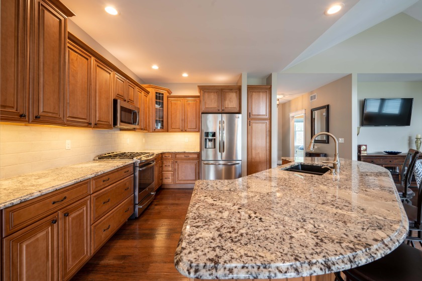 Newer Lakefront Home in Prime Location SOLD - photo 12