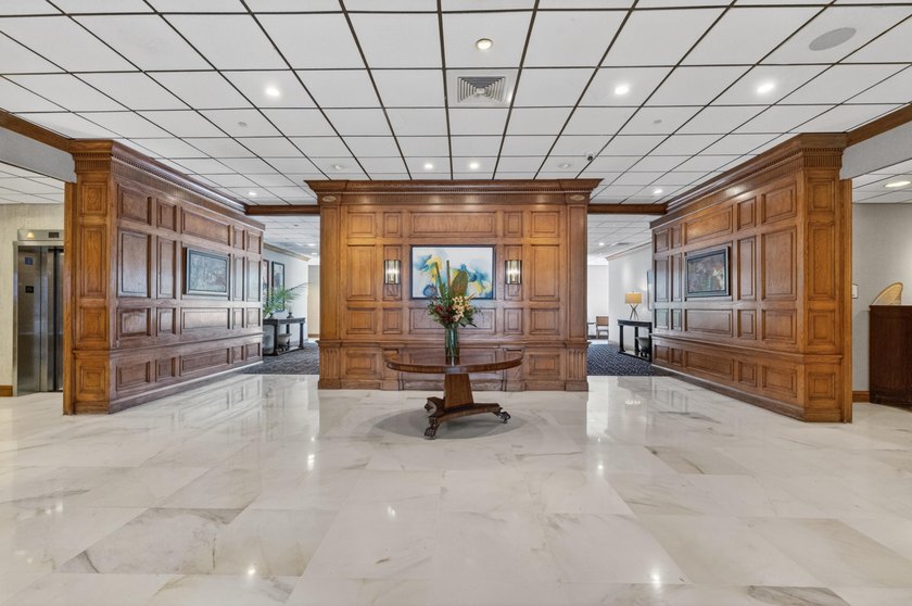 Gorgeous DIRECT OCEAN VIEW from your 1 bedroom/1.5 bath - photo 23