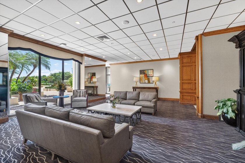 Gorgeous DIRECT OCEAN VIEW from your 1 bedroom/1.5 bath - photo 29