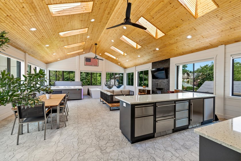 A remarkable opportunity to own a newly constructed contemporary - photo 13