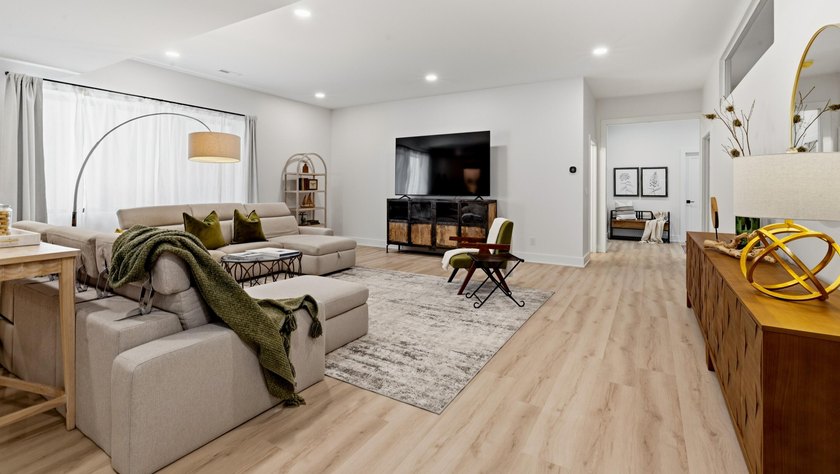 A remarkable opportunity to own a newly constructed contemporary - photo 20