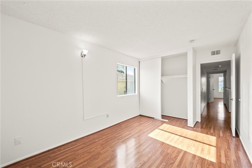 Welcome to this beautifully maintained, 1,515-square-foot - photo 23