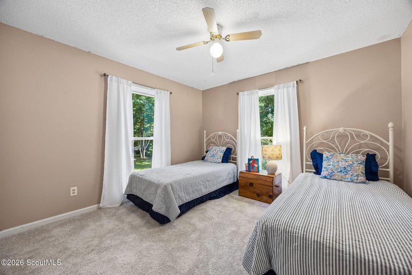 This incredible 4-bedroom, 2-bath home sits on a large corner - photo 33