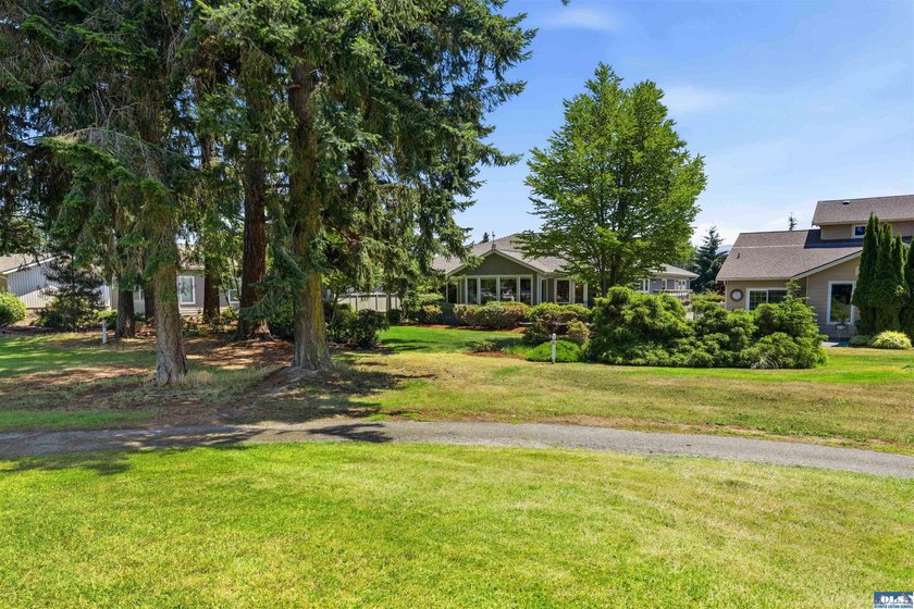 Exceptional craftsman home by Alan Armstrong Construction - photo 44