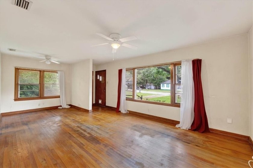 Opportunity awaits with this 3-bedroom, 1-bath home offering - photo 9