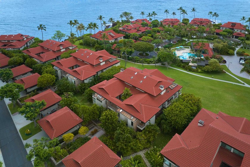 Wailea Point Residence 802 &amp; 804 is an exquisite, rare, double - photo 3