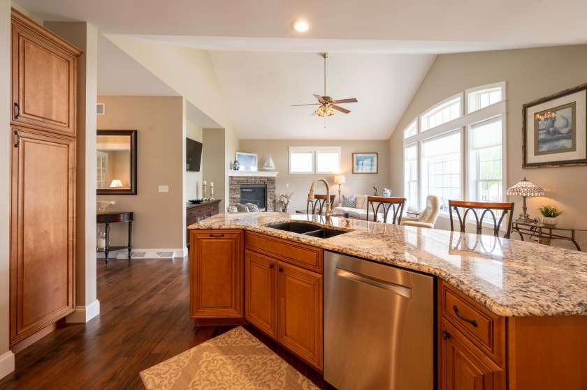 Newer Lakefront Home in Prime Location SOLD - photo 14