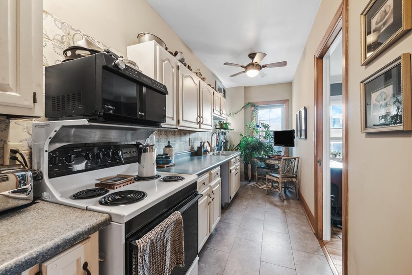 Step inside one of Minneapolis' most exclusive New York-style - photo 13