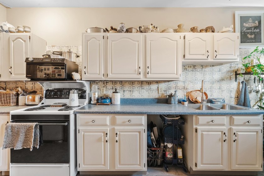 Step inside one of Minneapolis' most exclusive New York-style - photo 15