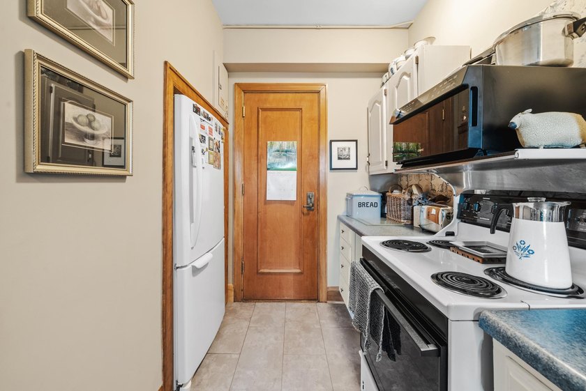 Step inside one of Minneapolis' most exclusive New York-style - photo 16