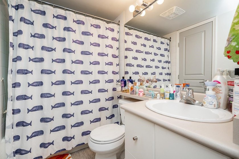 TREMENDOUS VALUE. One of the best price-per-square-foot options - photo 20